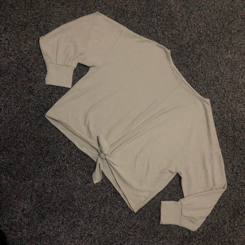 H&M Tie Front Crop Top